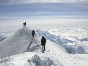 Expert Tips to Avoid Acute Mountain Sickness (AMS) - Trek Route